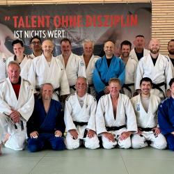 Rekordbeteiligung beim HJV Veteranen-Randori in Offenbach Rekordbeteiligung beim HJV Veteranen-Randori in Offenbach