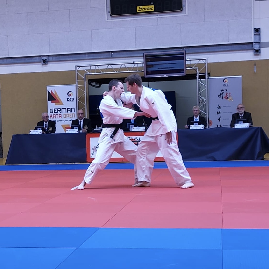 08 060eece6 cf0e 4602 9eb1 a0f488a23003